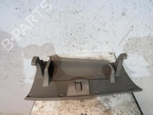 Used Glove box Glove box RENAULT MEGANE III Grandtour (KZ0/1) 1.5 dCi (KZ09, KZ0D, KZ1G, KZ29, KZ14, KZ1W, KZ10, KZ1F,... (110 hp) 25108932 25108932