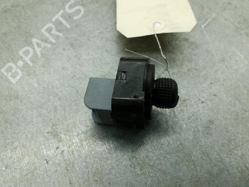 Used Mirror switch FIAT 500L (351_, 352_) 1.3 D Multijet (199LXY1A, 199LXY11) (84 hp) 25062855