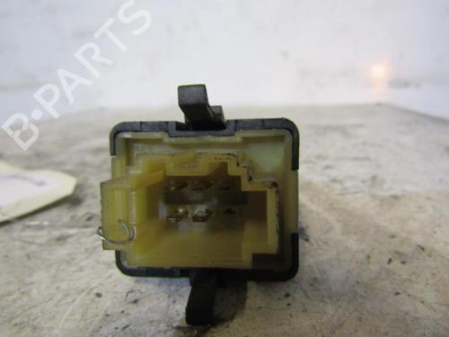Right front window switch VW GOLF IV (1J1) 1.9 TDI | BP28607679I26