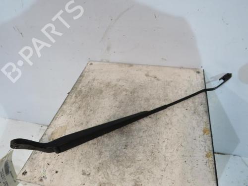 Used Front windshield wiper arm CHRYSLER VOYAGER IV (RG, RS) 2.5 CRD (141 hp) 25070806
