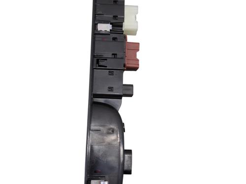 Left front window switch DACIA SANDERO III 1.0 SCe 65 | BP31756529I27 - Image 3