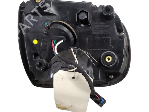 Used Right tailgate light CITROËN C5 AIRCROSS (A_) 1.5 BlueHDi 130 (ACYHZJ, ACYHZR) (131 hp) 30080471