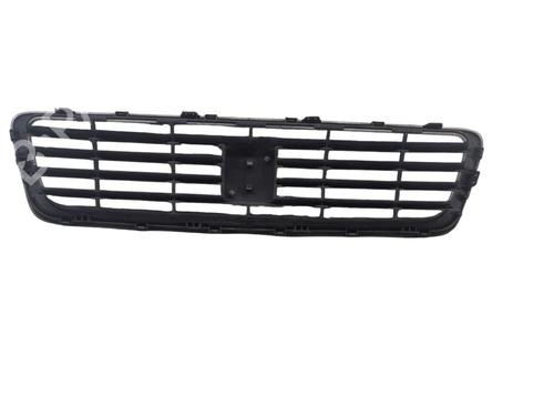 Used Grille VOLVO C30 (533) 1.6 D (109 hp) 31574955