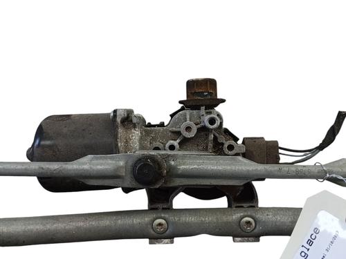 front-wiper-motor-renault-megane-iv-hatchback-b9amn_-2015-32702459 main image