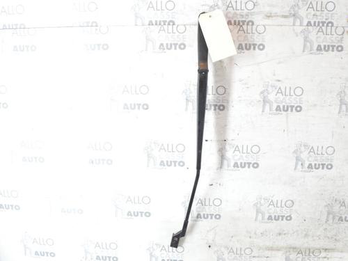 Used Front windshield wiper arm SEAT CORDOBA (6L2) 1.4 TDI (70 hp) 25071271
