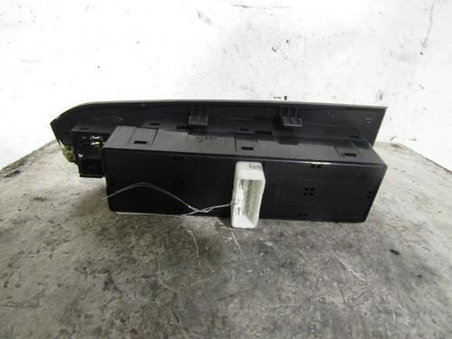 Left front window switch HYUNDAI TRAJET (FO) 2.0 CRDi | BP25085512I27 