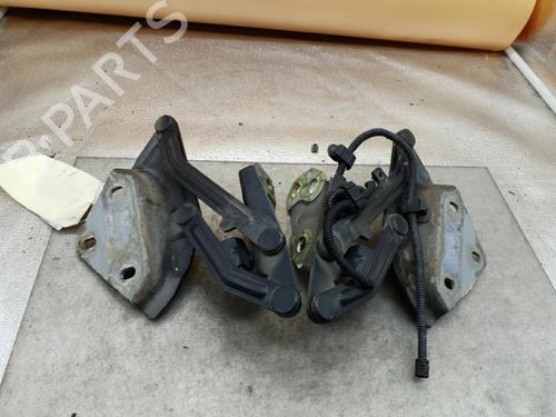 Used Hinge/Door check strap VW TOUAREG (7LA, 7L6, 7L7) 5.0 V10 TDI (313 hp) 25078460