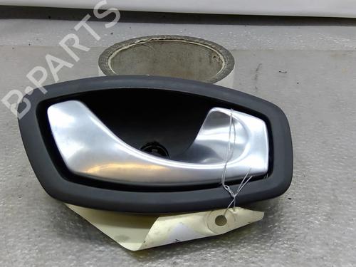 Used Front right interior door handle RENAULT LAGUNA III (BT0/1) 1.5 dCi (BT00, BT0A, BT0T, BT1J) (110 hp) 25068357
