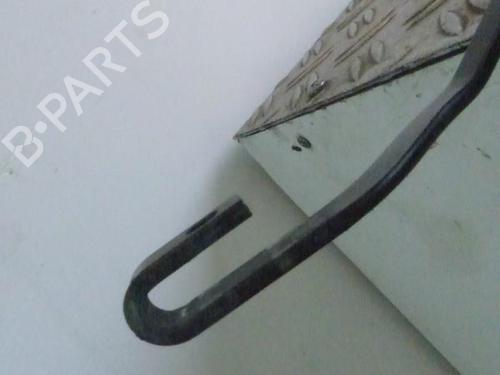 Used Front windshield wiper arm Front windshield wiper arm LANCIA YPSILON (843_) 1.2 (843.AXA1A) (60 hp) 25091660 25091660