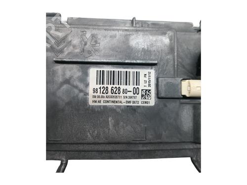 display-monitor-peugeot-2008-i-cu_-2013-32373794 main image