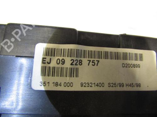 Used Instrument cluster OPEL ZAFIRA A MPV (T98) 2.0 DI 16V (F75) (82 hp) 25106132