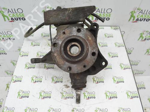 Fusee rechts voor CITROËN C5 I (DC_) 2.2 HDi (DC4HXB, DC4HXE) (133 hp) 25087040