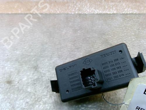 Used Warning switch Warning switch RENAULT MEGANE III Hatchback (BZ0/1_, B3_) 1.5 dCi (BZ0C) (90 hp) 25082109 25082109