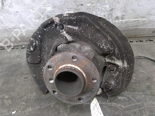 Used Left front steering knuckle BMW 1 (E87) 116 i (115 hp) 25093249