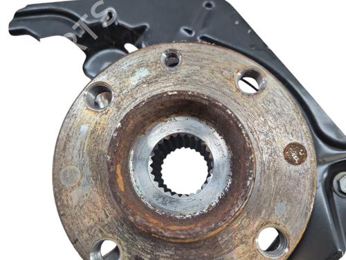 Used Left front steering knuckle FIAT 500e (332_) Elektro (FA1) (95 hp) 25098665