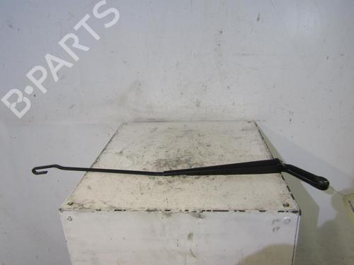 Used Front windshield wiper arm VW GOLF IV (1J1) 1.9 TDI (101 hp) 25083282