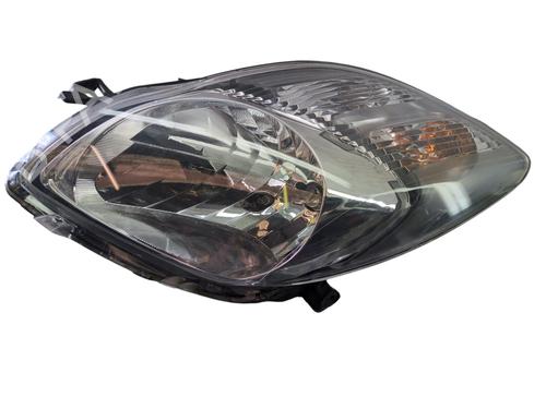 Used Left headlight TOYOTA YARIS (_P9_) 1.0 VVT-i (KSP90_, KSP90R) (69 hp) 29251793