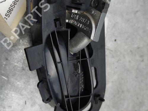 Venstre foran invendig håndtak PEUGEOT 206 Hatchback (2A/C) 1.4 16V (88 hp) 25062619