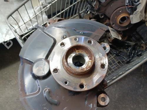 Left front steering knuckle PEUGEOT 208 I (CA_, CC_) 1.2 THP 110 | BP31289565M25 