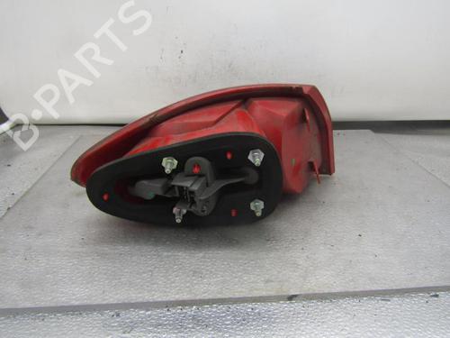 Høyre baklys ALFA ROMEO 147 (937_) 1.6 16V T.SPARK ECO (937.AXA1A, 937.BXA1A) (105 hp) 25093809