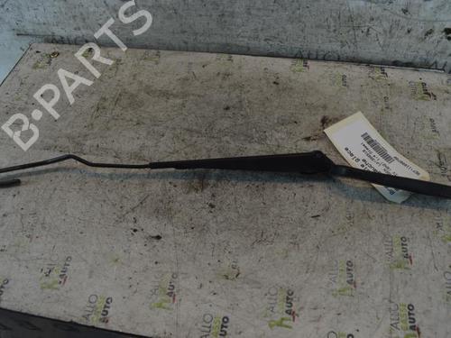 Used Front windshield wiper arm VW POLO (6N2) 1.4 TDI (75 hp) 25115108