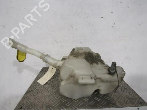 Used Windscreen washer tank RENAULT LAGUNA II (BG0/1_) 2.0 dCi (BG1T) (150 hp) 25083466
