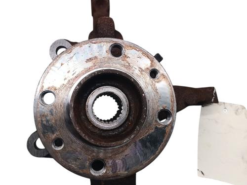 Left front steering knuckle DACIA SANDERO II TCe 90 (B8M1, B8MA, B8AC) | BP30881681M25