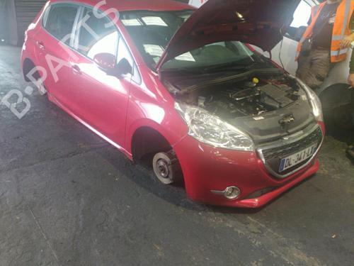 Front wiper motor PEUGEOT 208 I (CA_, CC_) 1.2 VTI 82 | BP25089747M29 