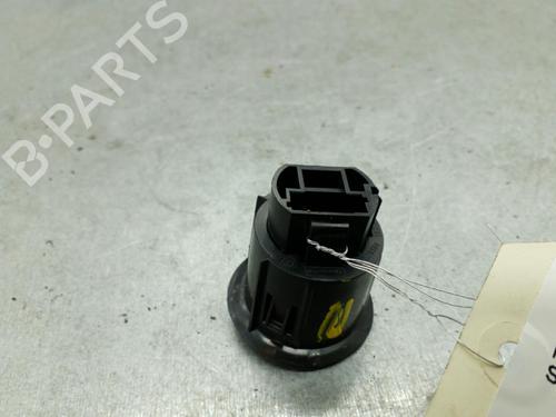 Used Switch RENAULT SCÉNIC III (JZ0/1_) 1.5 dCi (106 hp) 25062860