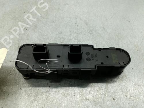 Used Left front window switch CITROËN C4 I (LC_) 1.6 HDi (109 hp) 25078128