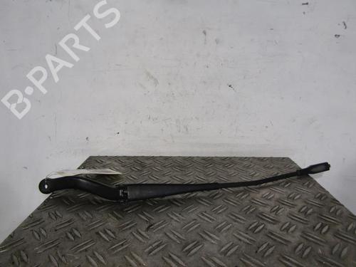 Used Front windshield wiper arm OPEL CORSA D (S07) 1.3 CDTI (L08, L68) (75 hp) 25084389