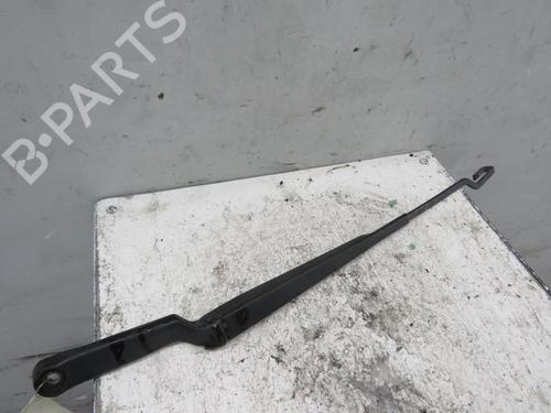 Used Front windshield wiper arm SKODA OCTAVIA I (1U2) 1.9 TDI (90 hp) 25108782
