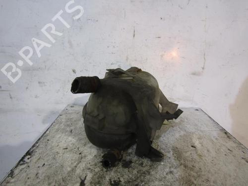 Used Expansion tank Expansion tank RENAULT MASTER II Van (FD) 2.2 dCI 90 (FD0G, FD0N, FD2G, FD2N, FD3G, FD3N) (90 hp) 25105929 25105929