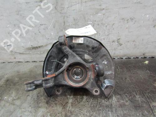 Used Right front steering knuckle TOYOTA YARIS (_P13_) 1.5 Hybrid (NHP130_, NHP130) (101 hp) 25106544