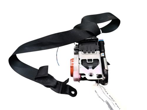 front-right-seatbelt-renault-kadjar-ha_-hl_-2015-30083161 main image