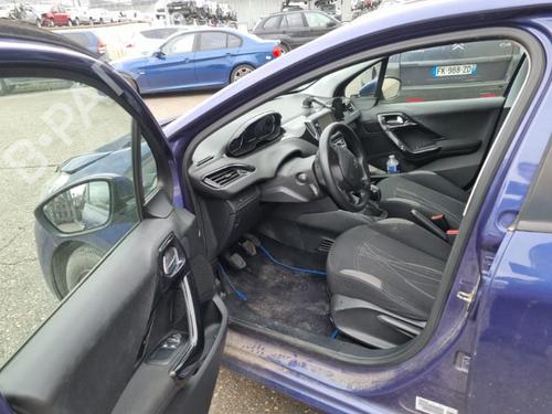 Seat buckle PEUGEOT 208 I (CA_, CC_) 1.4 HDi | BP25060375I32