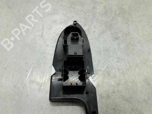 Used Right front window switch Right front window switch ALFA ROMEO GIULIETTA (940_) 1.6 JTDM (940FXD1A) (105 hp) 25062670 25062670