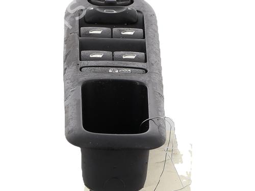 Used Left front window switch Left front window switch PEUGEOT 3008 I MPV (0U_) 1.6 HDi (114 hp) 33715983 33715983