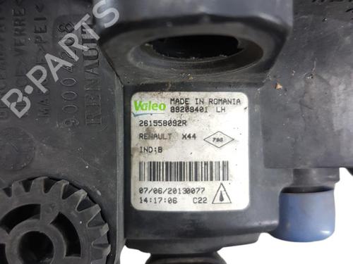 Used Left front fog light Left front fog light RENAULT TWINGO II (CN0_) 1.2 16V (CN04, CN0B) (75 hp) 25073048 25073048