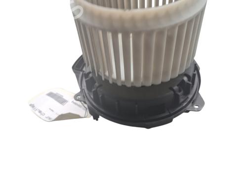 Used Heater blower motor RENAULT CLIO V (B7_) 1.0 TCe 90 (B7MT) (91 hp) 25053192