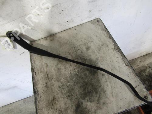 Used Front windshield wiper arm HYUNDAI i20 I (PB, PBT) 1.4 CRDi (75 hp) 25085492