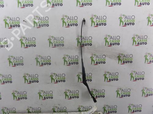 Used Front windshield wiper arm CITROËN XANTIA (X1_, X2_) 2.0 i (121 hp) 25115027