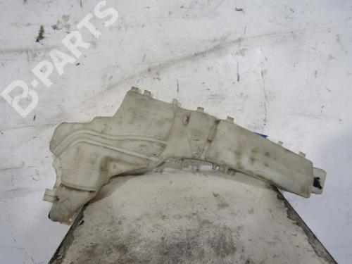 Used Windscreen washer tank Windscreen washer tank FORD FOCUS II Turnier (DA_, FFS, DS) 1.8 TDCi (115 hp) 10588830 10588830
