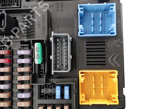 Fuse box CITROËN C3 III (SX) 1.2 PureTech 82 | BP33947555E1  - Image 5