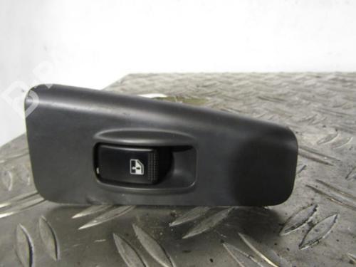 Used Right rear window switch Right rear window switch KIA CERATO I Hatchback (LD) 2.0 CRDi (112 hp) 10591507 10591507