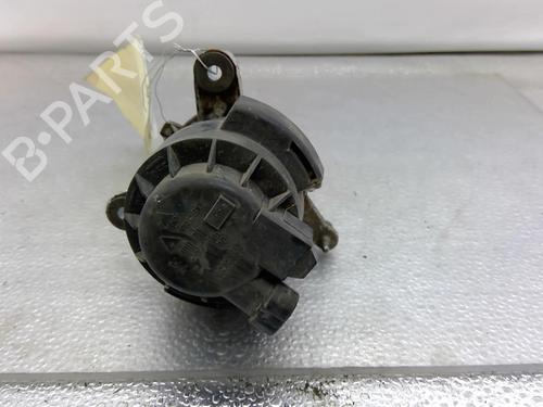 Used Right front fog light Right front fog light ALFA ROMEO 147 (937_) 1.9 JTD (937.AXD1A, 937.BXD1A, 937.AXV1A, 937.BXB1A,... (115 hp) 25082776 25082776