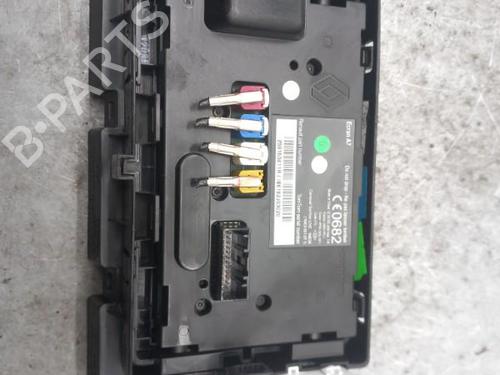 Used Display monitor RENAULT MEGANE III Hatchback (BZ0/1_, B3_) 1.5 dCi (BZ0C) (90 hp) 25055487