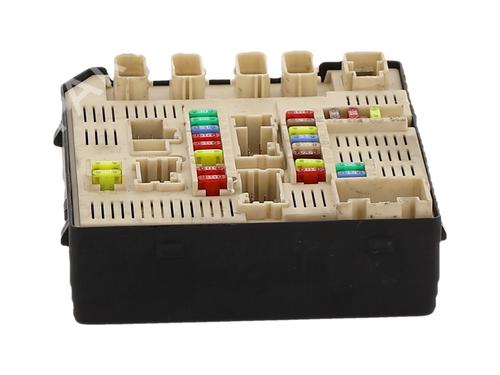 Fuse box RENAULT MEGANE III Hatchback (BZ0/1_, B3_) 1.5 dCi (BZ09, BZ0D, BZ1W, BZ29, BZ14) | BP33634819E1 - Image 3