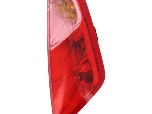 right-taillight-fiat-grande-punto-199_-2005-33738941 main image