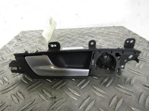 Used Rear left interior door handle Rear left interior door handle AUDI A3 Sportback (8PA) 1.9 TDI (105 hp) 10589281 10589281
